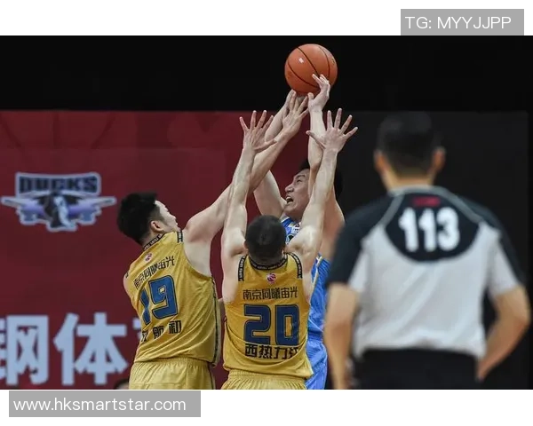 北京控股与南京同曦激战正酣 谁能在这场对决中脱颖而出